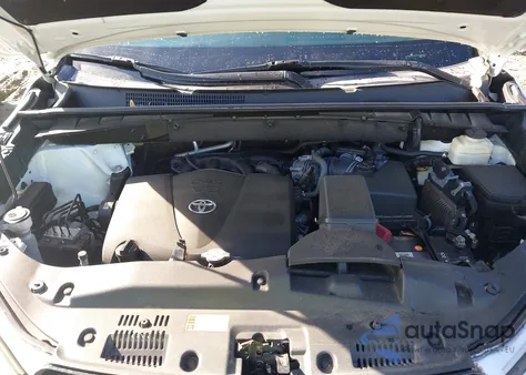 2018 Toyota Highlander Xle z USA, uszkodzony, nr VIN 5TDKZRFH9JS546214